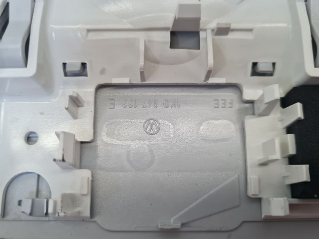 bontott VW GOLF VI Beltér Világítás Első