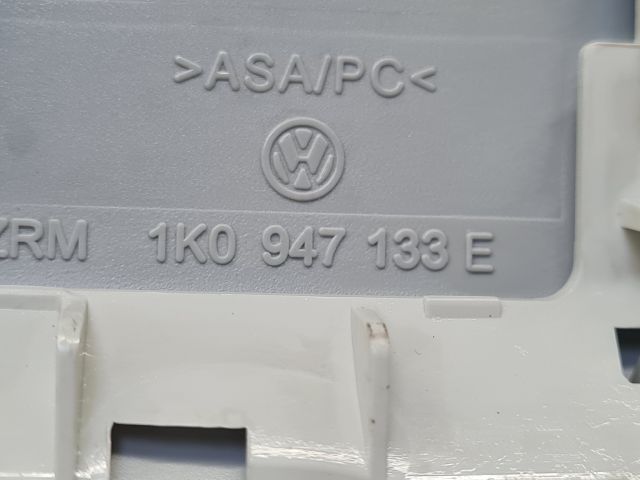 bontott VW GOLF VI Beltér Világítás Első