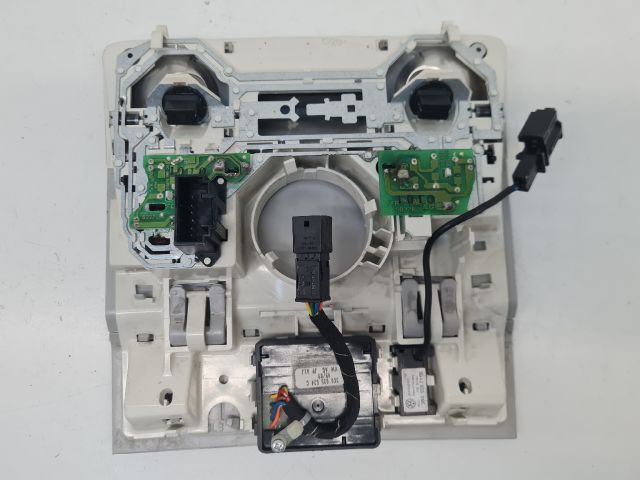 bontott VW GOLF VI Beltér Világítás Első