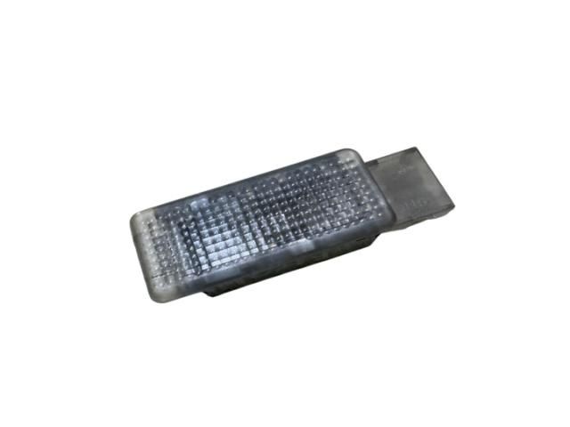 bontott VW GOLF VI Beltér Világítás Első