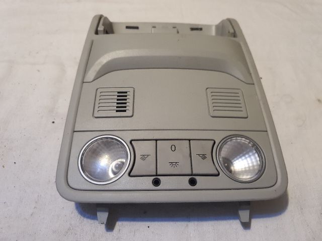 bontott VW GOLF VI Beltér Világítás Első