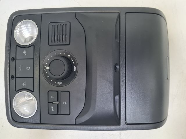 bontott VW GOLF VI Beltér Világítás Első