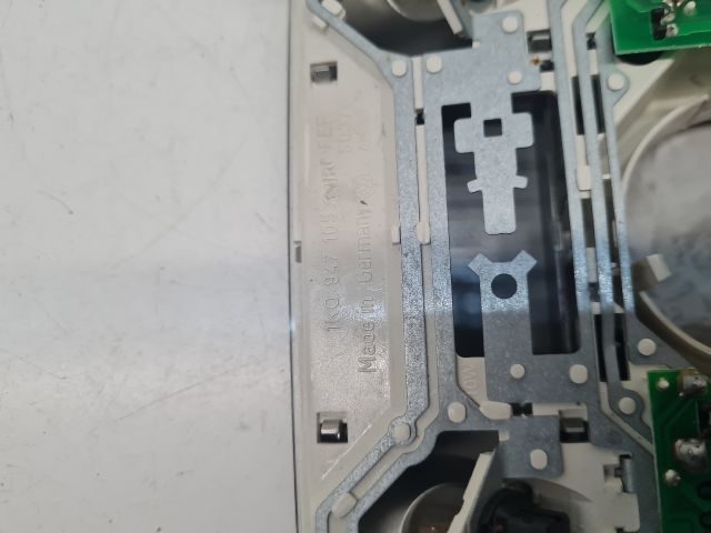 bontott VW GOLF VI Beltér Világítás Első