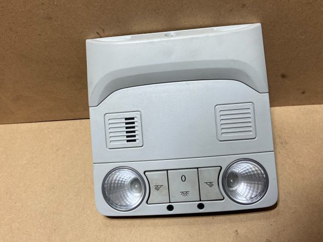 bontott VW GOLF VI Beltér Világítás Első