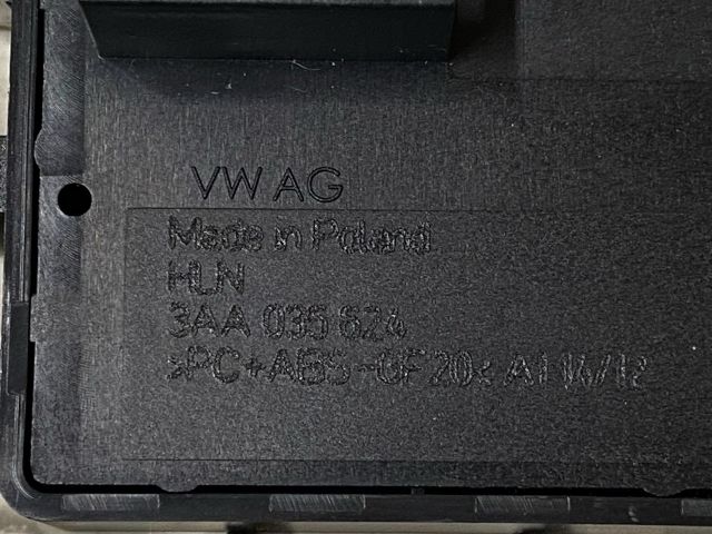 bontott VW GOLF VI Beltér Világítás Első