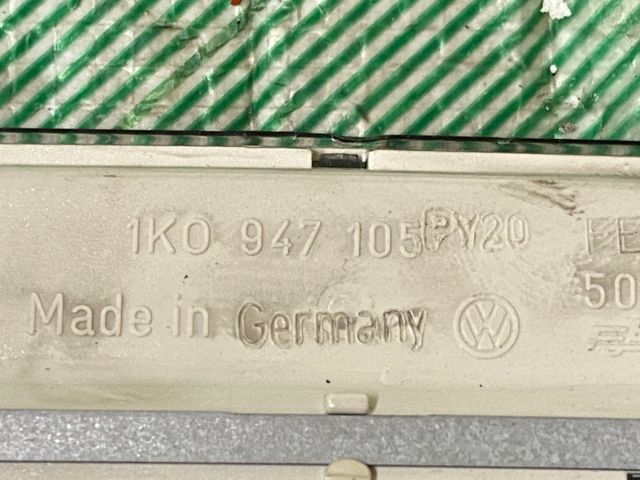 bontott VW GOLF VI Beltér Világítás Első