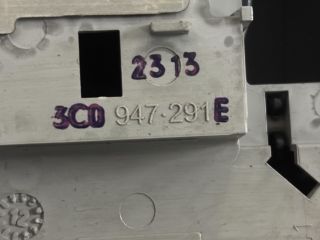 bontott VW GOLF VI Beltér Világítás Hátsó