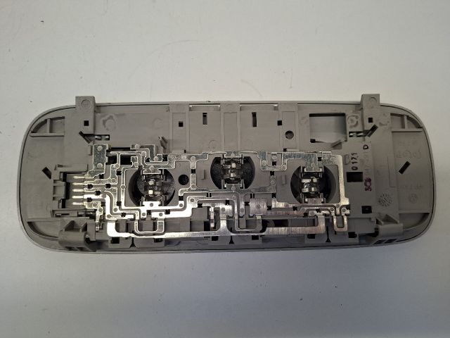 bontott VW GOLF VI Beltér Világítás Hátsó