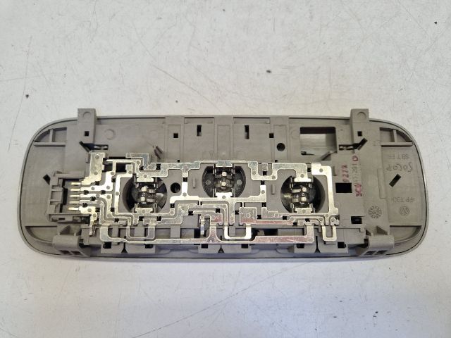 bontott VW GOLF VI Beltér Világítás Hátsó