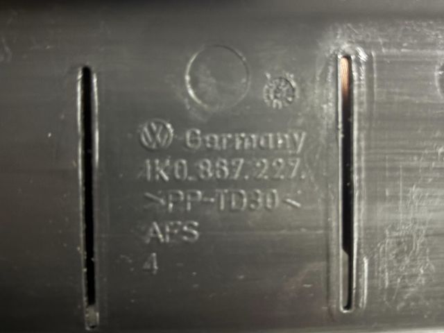 bontott VW GOLF VI Beltér Világítás Hátsó