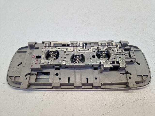 bontott VW GOLF VI Beltér Világítás Hátsó