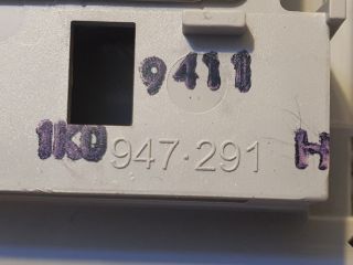 bontott VW GOLF VI Beltér Világítás Hátsó