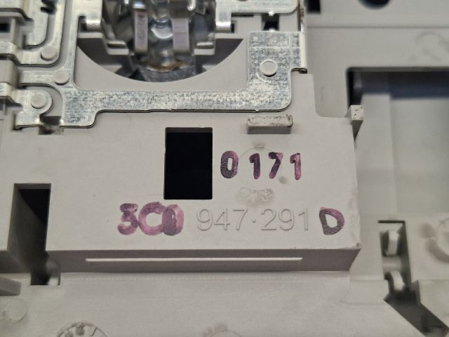 bontott VW GOLF VI Beltér Világítás Hátsó