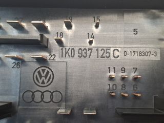 bontott VW GOLF VI Biztosítéktábla Doboz