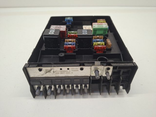 bontott VW GOLF VI Biztosítéktábla Doboz