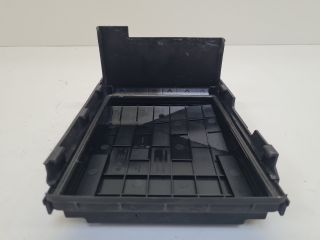 bontott VW GOLF VI Biztosítéktábla Fedél