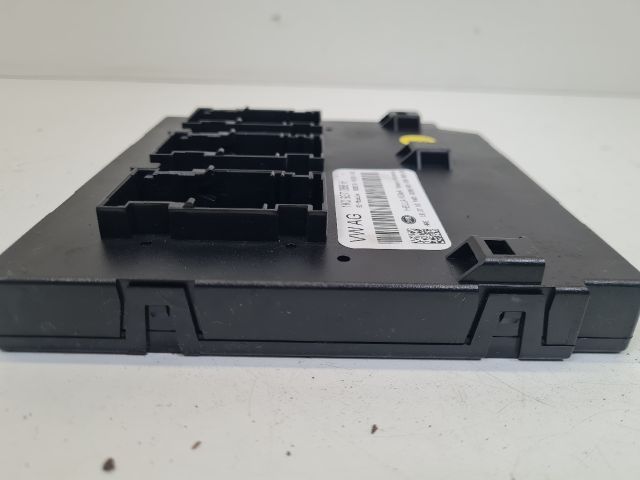 bontott VW GOLF VI Biztosítéktábla Utastér