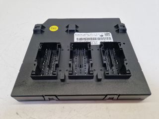 bontott VW GOLF VI Biztosítéktábla Utastér