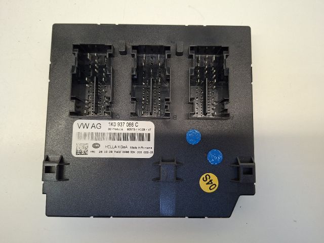 bontott VW GOLF VI Biztosítéktábla Utastér