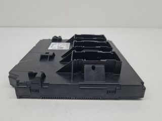 bontott VW GOLF VI Biztosítéktábla Utastér