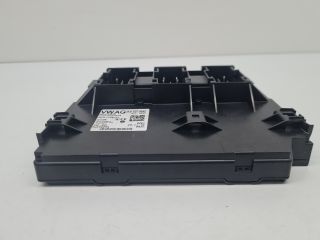 bontott VW GOLF VI Biztosítéktábla Utastér