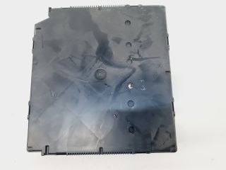 bontott VW GOLF VI Biztosítéktábla Utastér