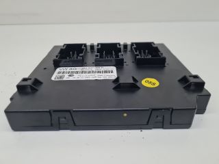 bontott VW GOLF VI Biztosítéktábla Utastér