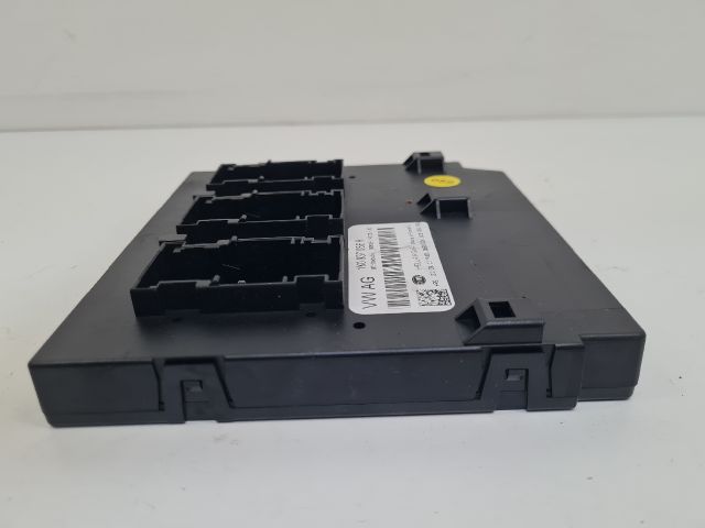 bontott VW GOLF VI Biztosítéktábla Utastér