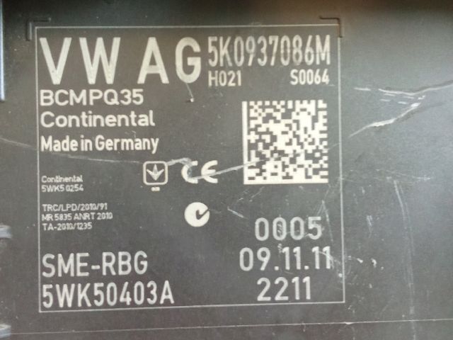 bontott VW GOLF VI Biztosítéktábla Utastér