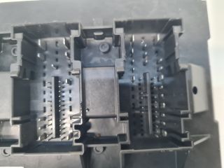 bontott VW GOLF VI Biztosítéktábla Utastér