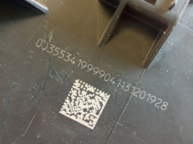 bontott VW GOLF VI Biztosítéktábla Utastér