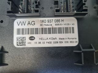 bontott VW GOLF VI Biztosítéktábla Utastér