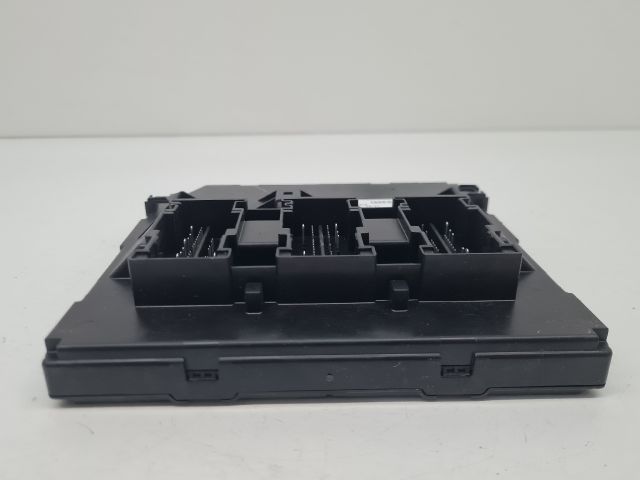 bontott VW GOLF VI Biztosítéktábla Utastér