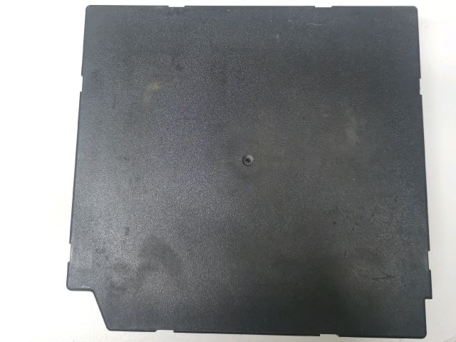 bontott VW GOLF VI Biztosítéktábla Utastér