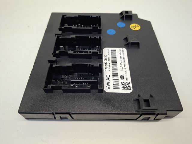 bontott VW GOLF VI Biztosítéktábla Utastér