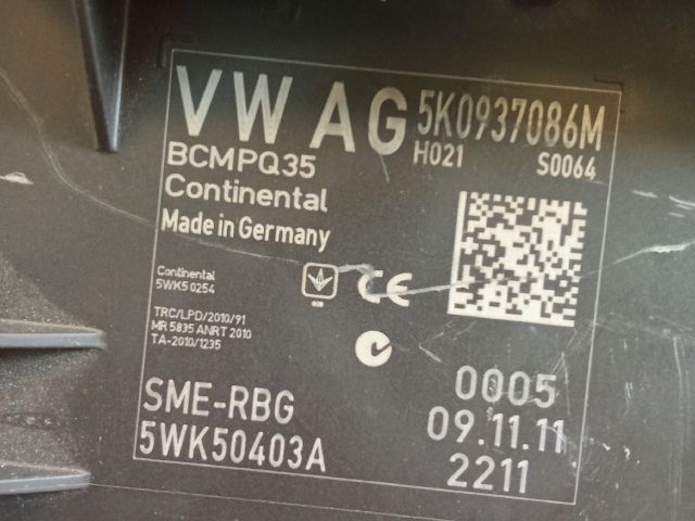 bontott VW GOLF VI Biztosítéktábla Utastér