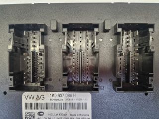 bontott VW GOLF VI Biztosítéktábla Utastér