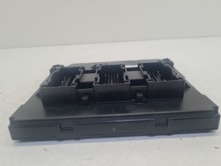 bontott VW GOLF VI Biztosítéktábla Utastér