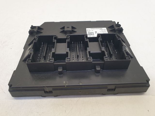 bontott VW GOLF VI Biztosítéktábla Utastér