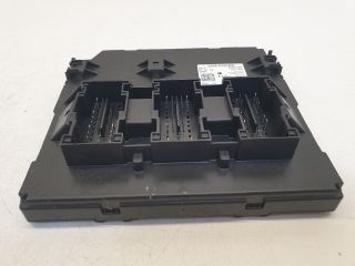 bontott VW GOLF VI Biztosítéktábla Utastér