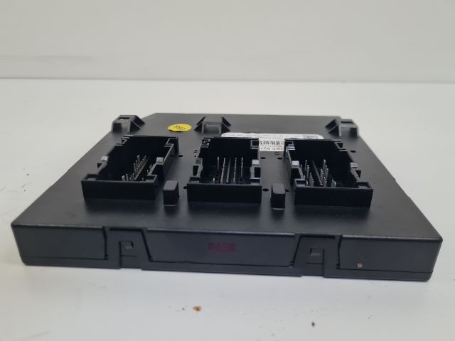 bontott VW GOLF VI Biztosítéktábla Utastér