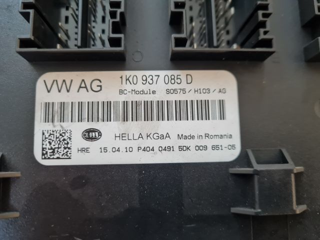 bontott VW GOLF VI Biztosítéktábla Utastér