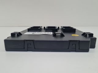 bontott VW GOLF VI Biztosítéktábla Utastér