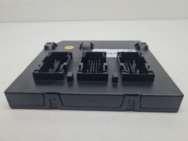 bontott VW GOLF VI Biztosítéktábla Utastér