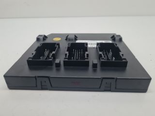 bontott VW GOLF VI Biztosítéktábla Utastér