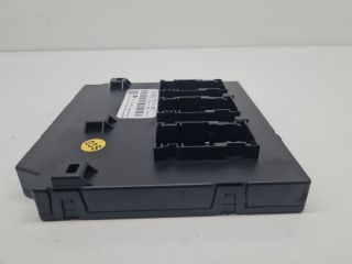 bontott VW GOLF VI Biztosítéktábla Utastér