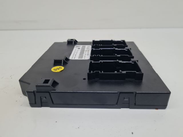 bontott VW GOLF VI Biztosítéktábla Utastér