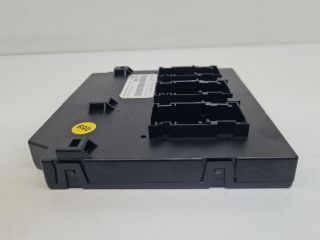 bontott VW GOLF VI Biztosítéktábla Utastér