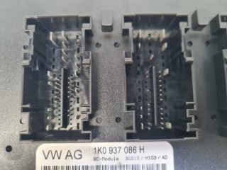 bontott VW GOLF VI Biztosítéktábla Utastér