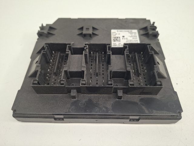 bontott VW GOLF VI Biztosítéktábla Utastér